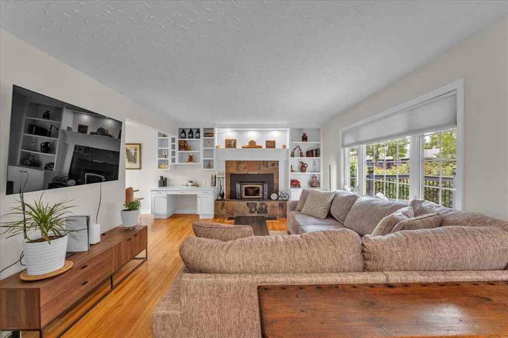 MLS® A2254403 - 85 Warwick Drive SW in Westgate Calgary, Residential