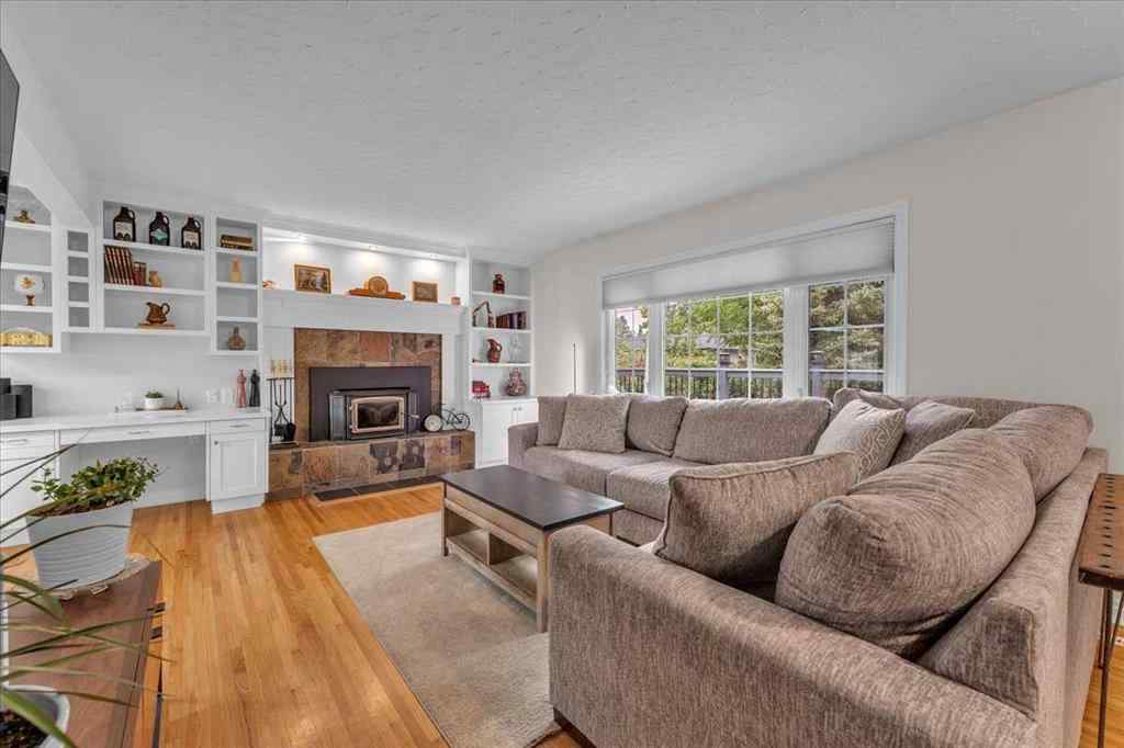 MLS® A2254403 - 85 Warwick Drive SW in Westgate Calgary, Residential