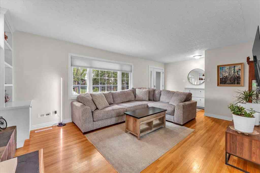 MLS® A2254403 - 85 Warwick Drive SW in Westgate Calgary, Residential