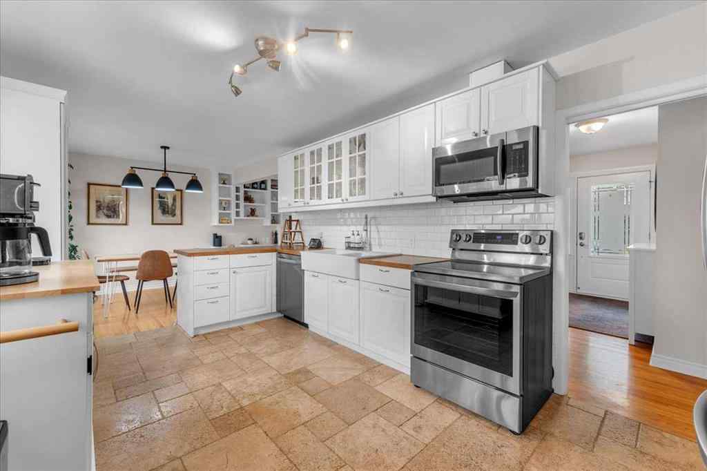 MLS® A2254403 - 85 Warwick Drive SW in Westgate Calgary, Residential
