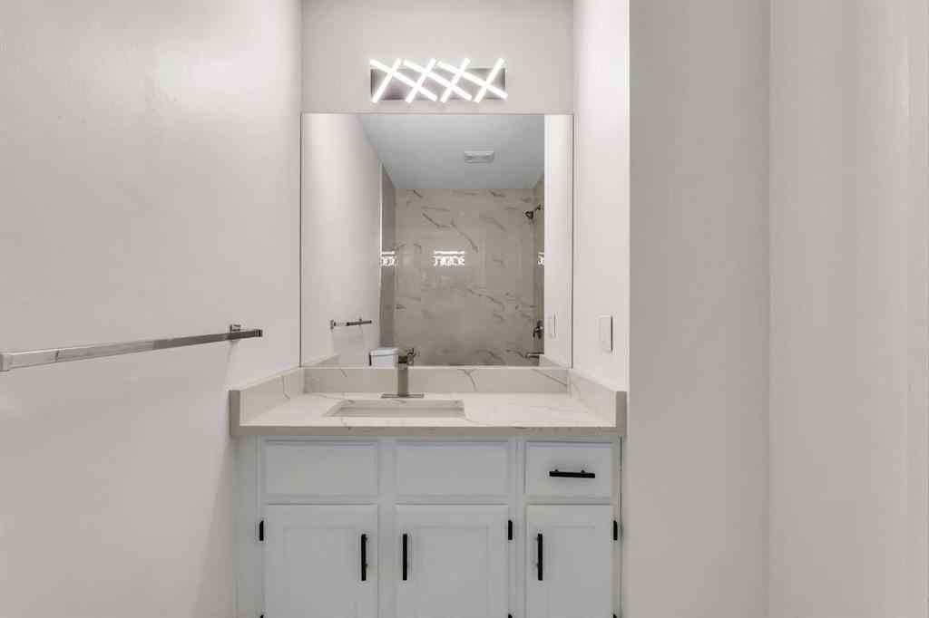 MLS® A2254405 - 40 Erin Woods Drive SE in Erin Woods Calgary, Residential