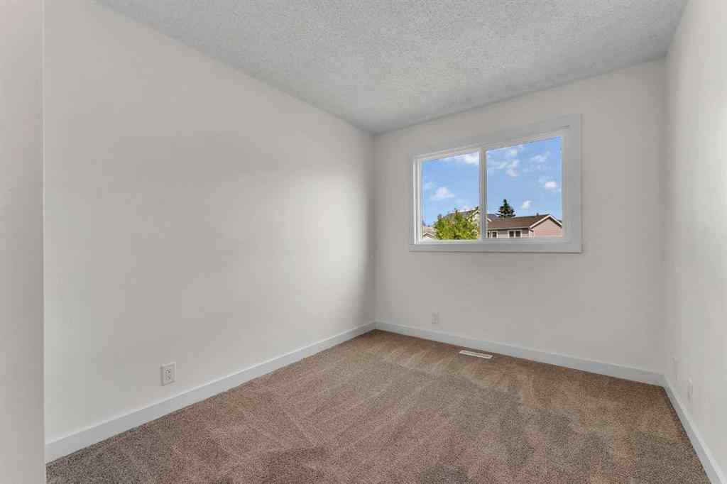 MLS® A2254405 - 40 Erin Woods Drive SE in Erin Woods Calgary, Residential