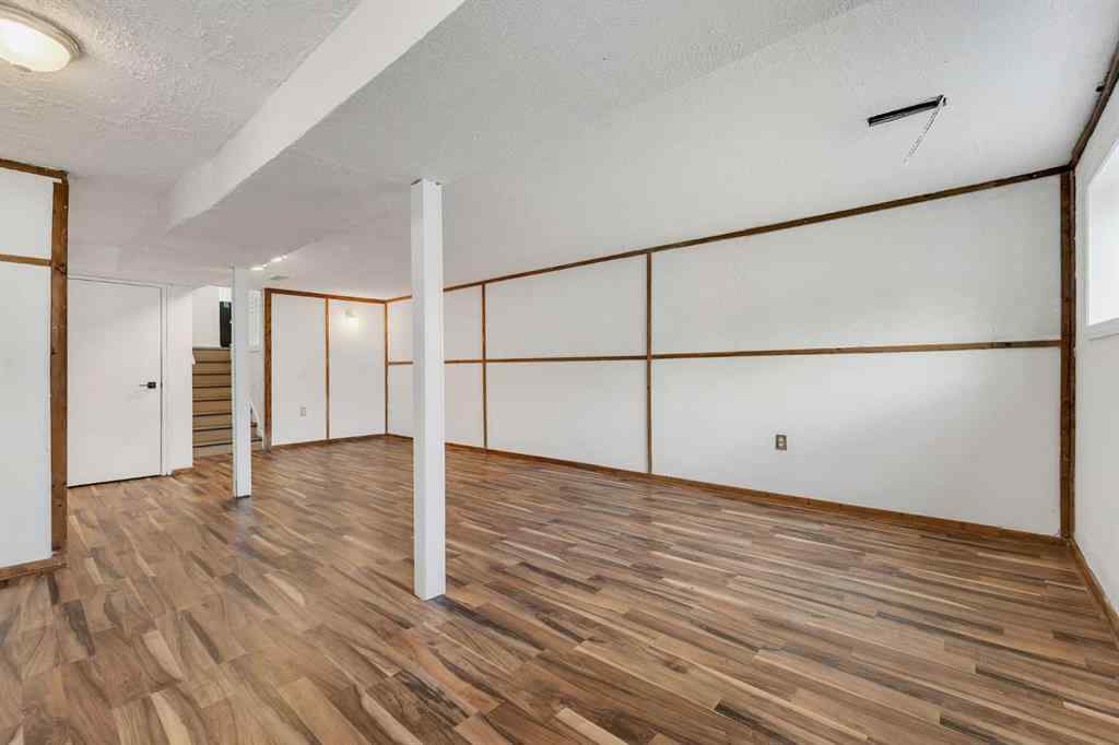 MLS® A2254405 - 40 Erin Woods Drive SE in Erin Woods Calgary, Residential