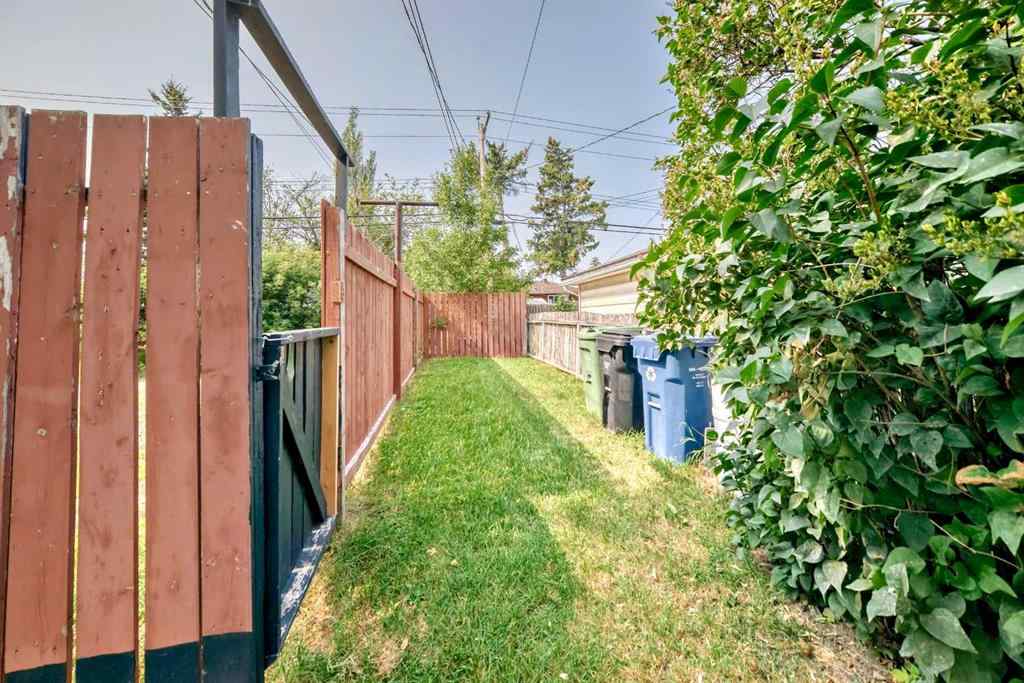MLS® A2254407 - 2235 42 Street SE in Forest Lawn Calgary, Residential
