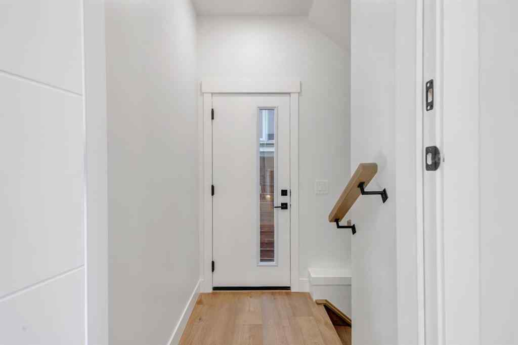 MLS® A2254408 - 2713 Cochrane Road NW in Banff Trail Calgary, Residential