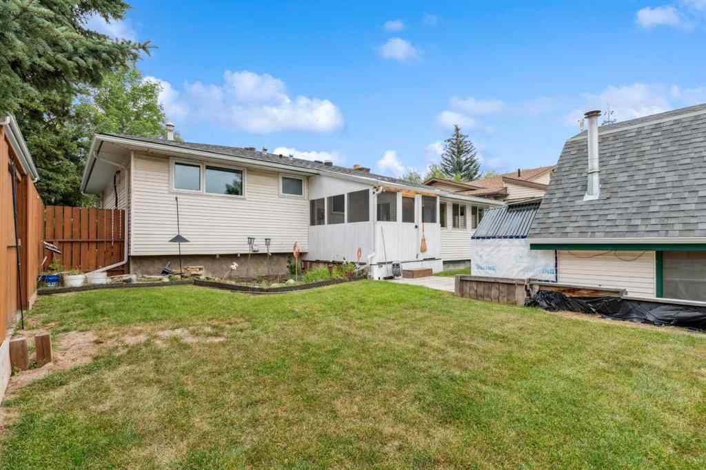 MLS® A2254409 - 219 Pinemill Road NE in Pineridge Calgary, Residential