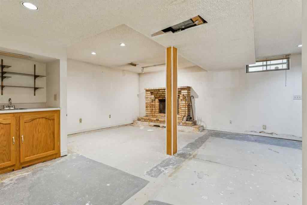 MLS® A2254409 - 219 Pinemill Road NE in Pineridge Calgary, Residential