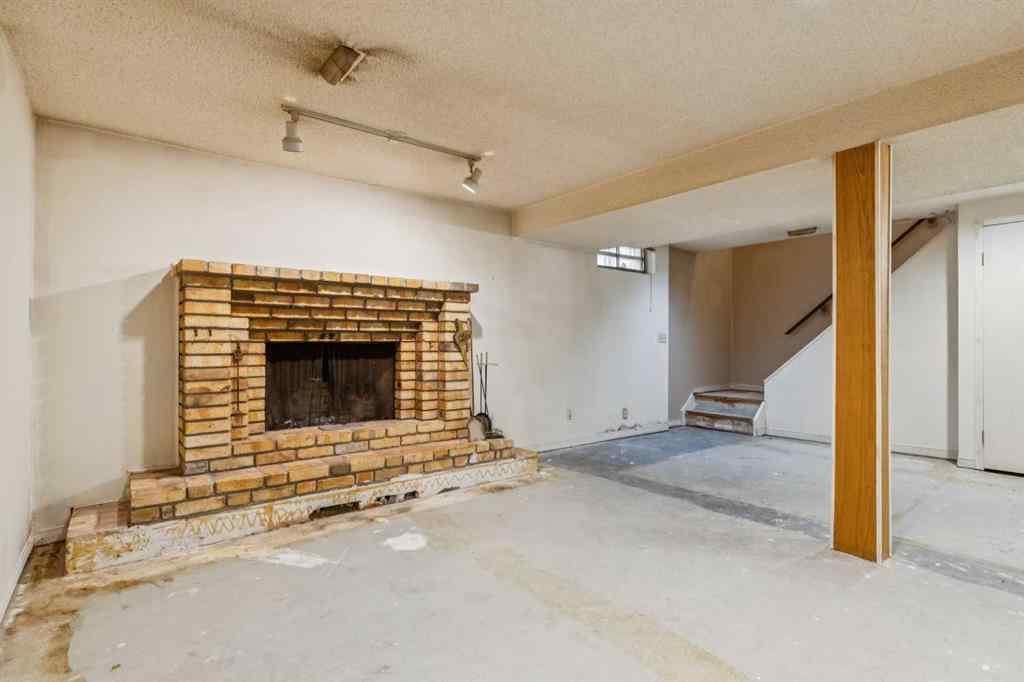 MLS® A2254409 - 219 Pinemill Road NE in Pineridge Calgary, Residential