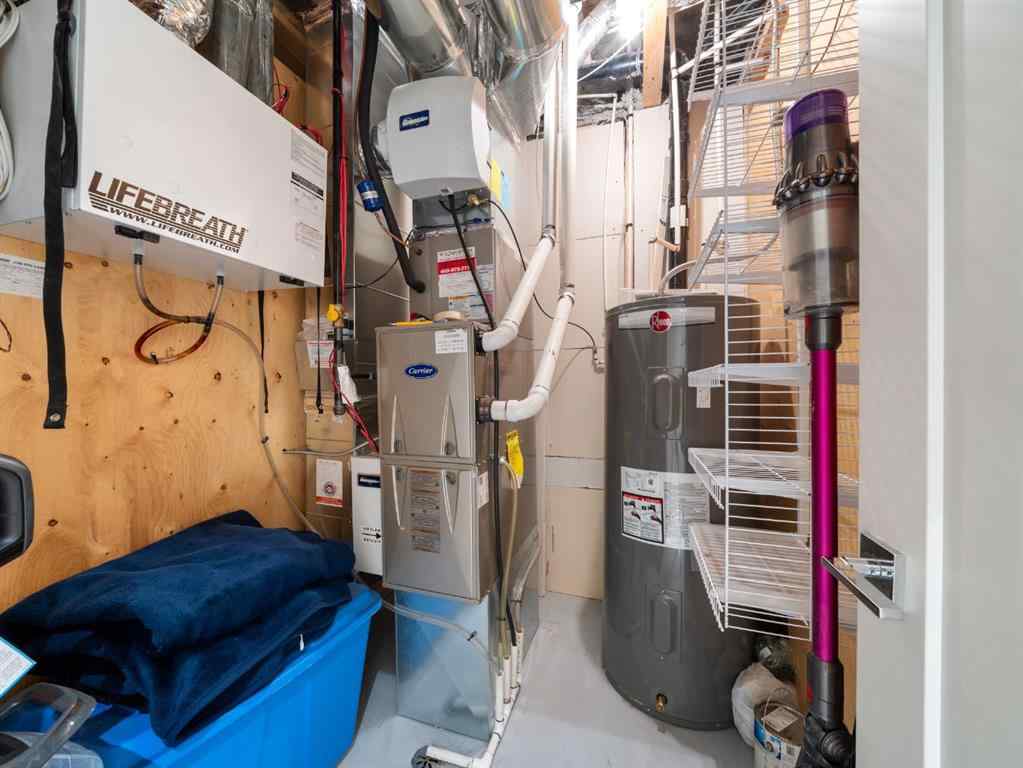 MLS® A2254417 - 2104 Richmond Road SW in Richmond Calgary, Residential
