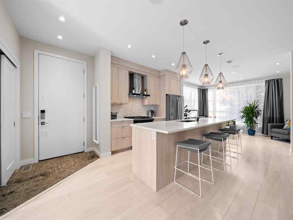 MLS® A2254417 - 2104 Richmond Road SW in Richmond Calgary, Residential