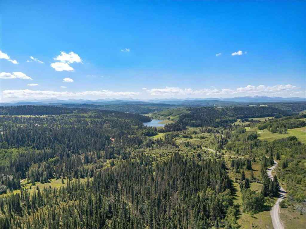 MLS® A2254423 - 314 Hawk's Nest Hollow  in Hawks Landing Priddis Greens, Residential
