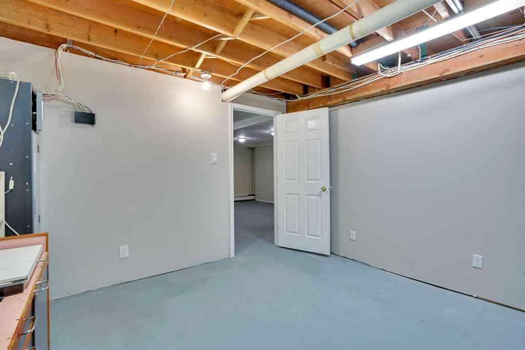 MLS® A2254426 - Unit #103 219 Huntington Park Bay NW in Huntington Hills Calgary, Residential