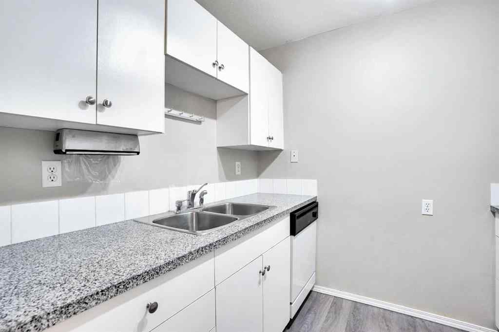 MLS® A2254426 - Unit #103 219 Huntington Park Bay NW in Huntington Hills Calgary, Residential