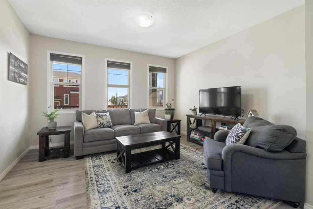 MLS® A2254443 - 211 Evanscrest Way NW in Evanston Calgary, Residential