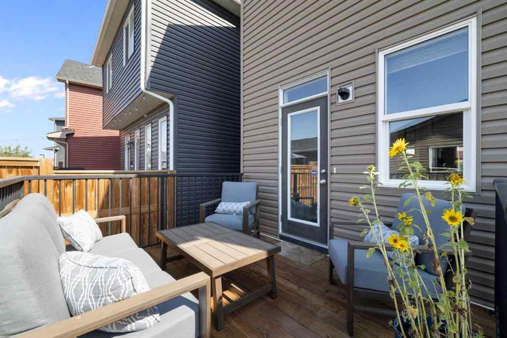 MLS® A2254443 - 211 Evanscrest Way NW in Evanston Calgary, Residential