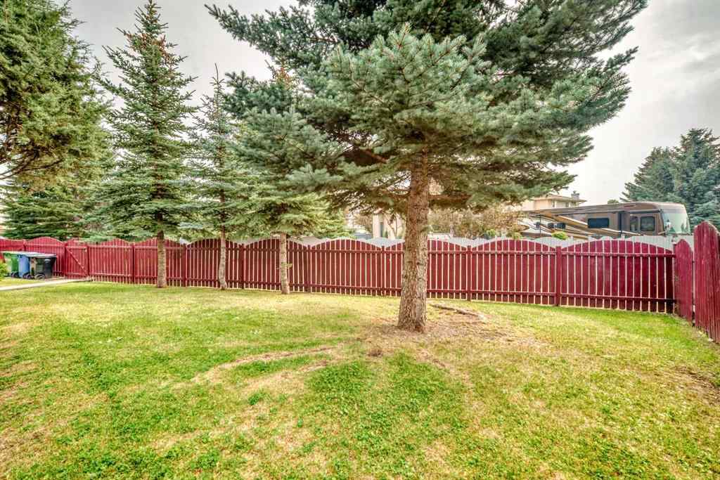 MLS® A2254447 - 421 Applewood Place SE in Applewood Park Calgary, Residential