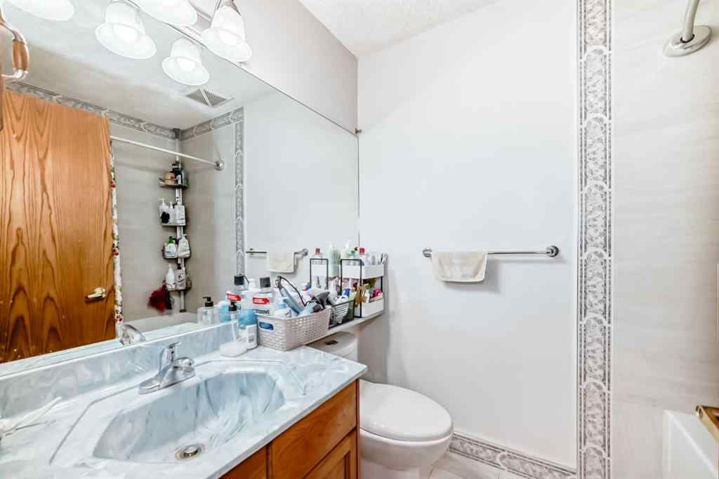 MLS® A2254447 - 421 Applewood Place SE in Applewood Park Calgary, Residential