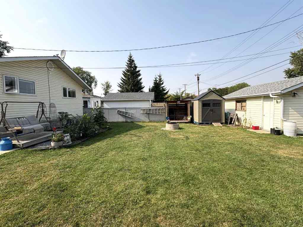 MLS® A2254450 - 5007 46 Avenue  in Forestburg Forestburg, Residential