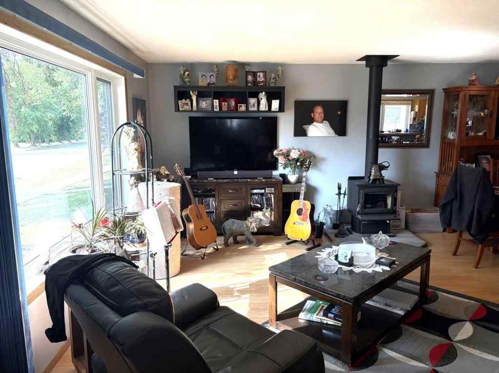MLS® A2254450 - 5007 46 Avenue  in Forestburg Forestburg, Residential