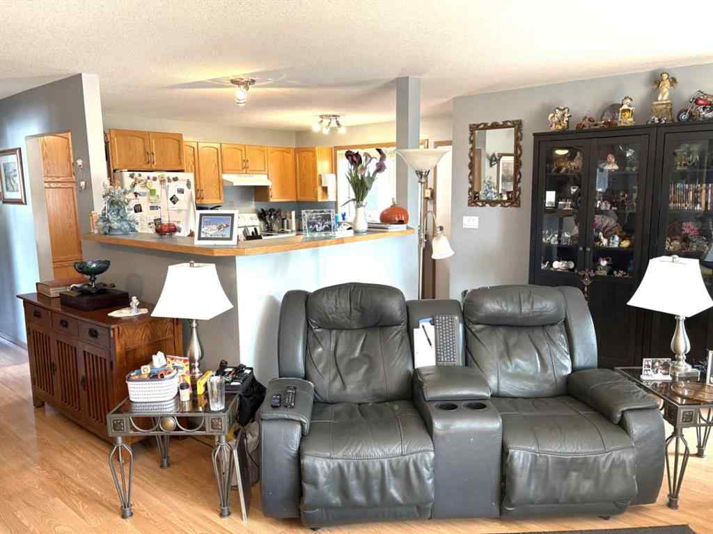 MLS® A2254450 - 5007 46 Avenue  in Forestburg Forestburg, Residential