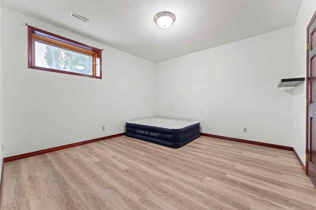 MLS® A2254464 - 28 Slopes Grove SW in Springbank Hill Calgary, Residential