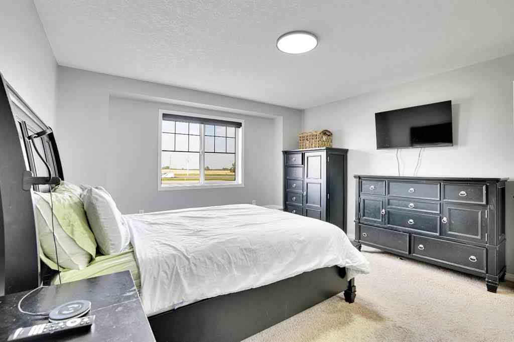 MLS® A2254471 - 196 Viewpointe Terrace  in Lakepointe Chestermere, Residential