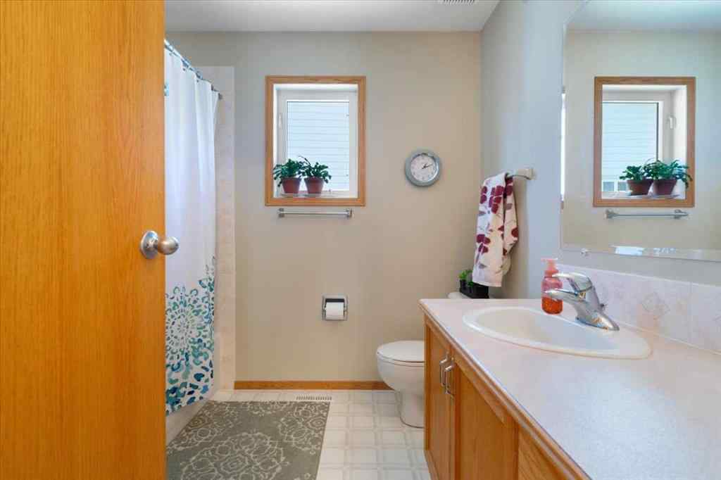 MLS® A2254480 - 8867 108 Avenue  in Crystal Heights Grande Prairie, Residential