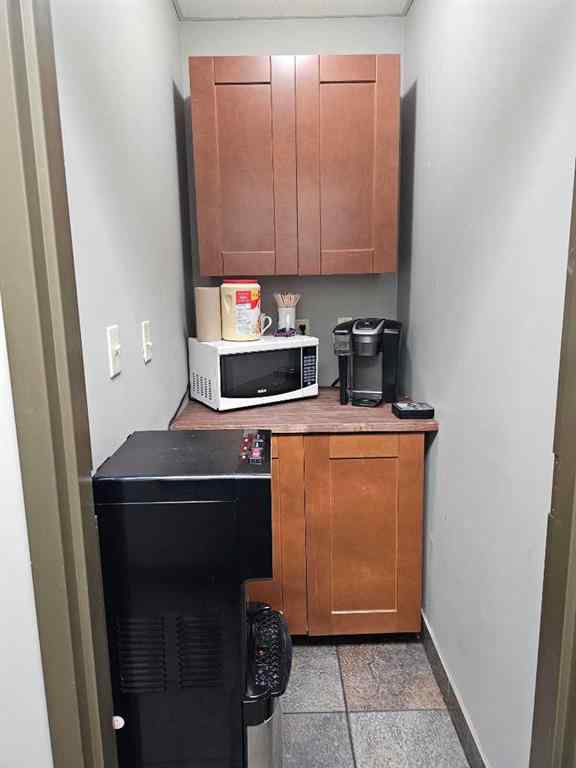 MLS® A2254481 - 9415 44 Street SE in South Foothills Calgary, Commercial