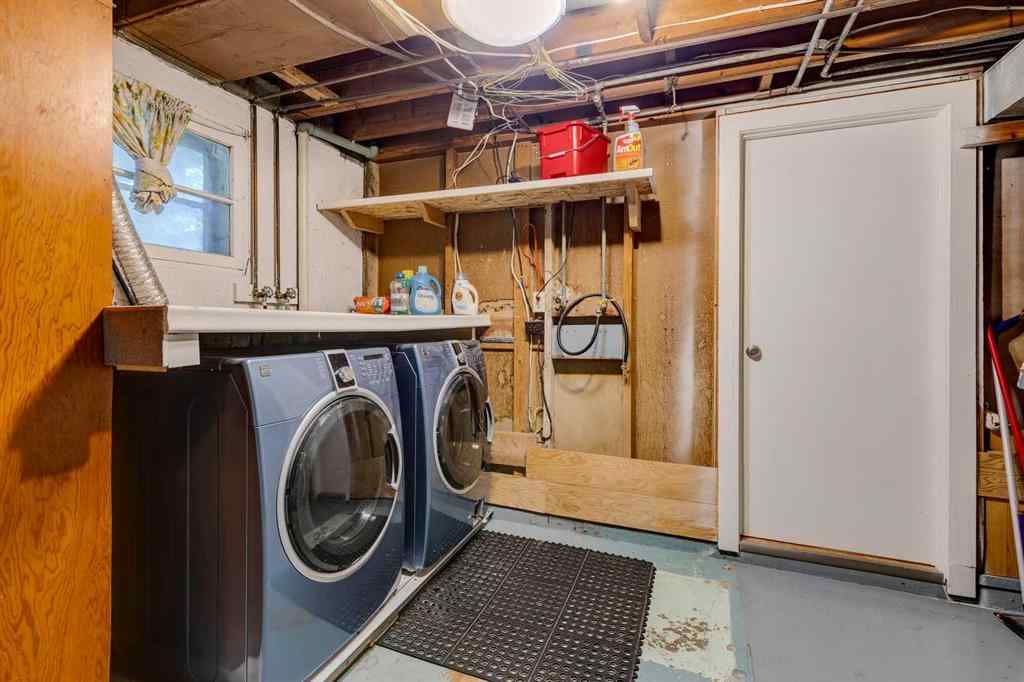 MLS® A2254490 - 2614 1 Avenue NW in West Hillhurst Calgary, Residential