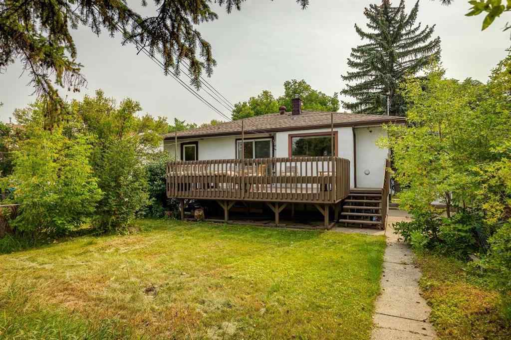 MLS® A2254490 - 2614 1 Avenue NW in West Hillhurst Calgary, Residential