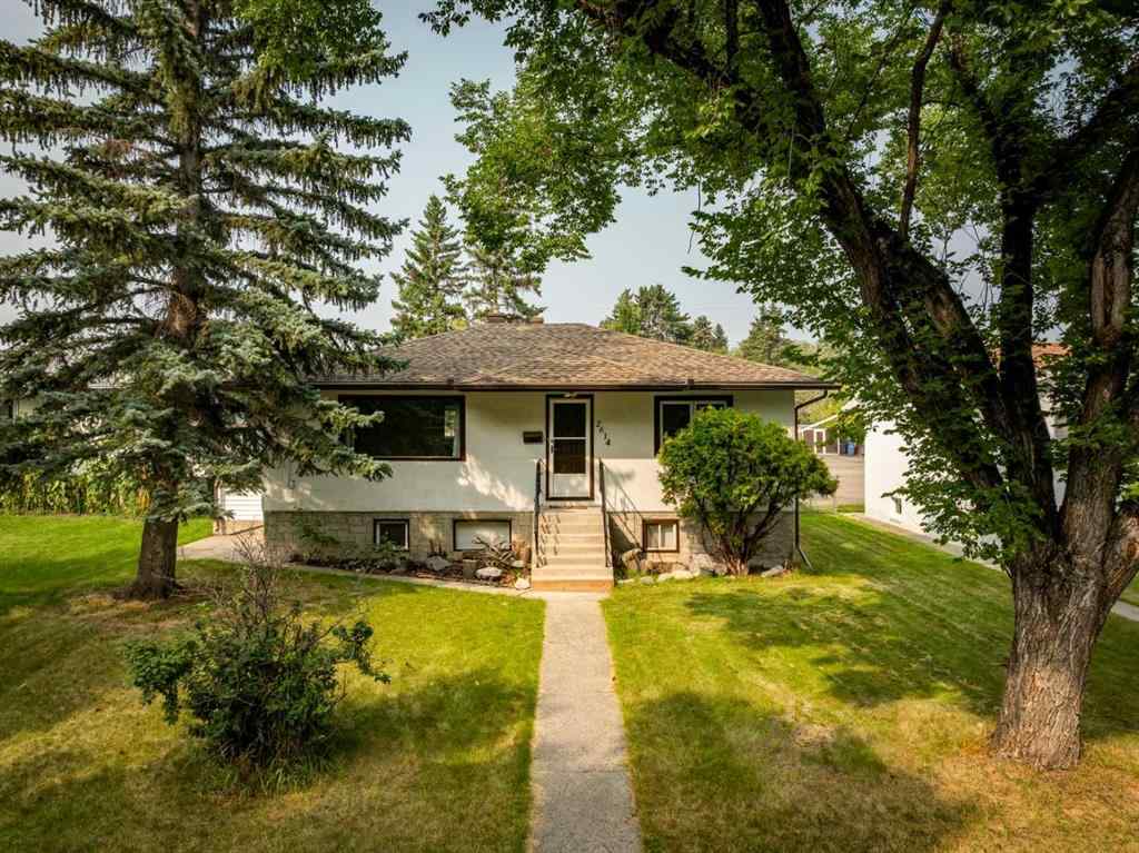 MLS® A2254490 - 2614 1 Avenue NW in West Hillhurst Calgary, Residential