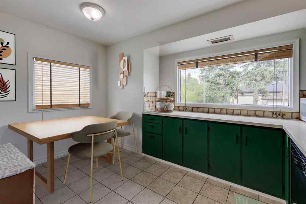 MLS® A2254490 - 2614 1 Avenue NW in West Hillhurst Calgary, Residential