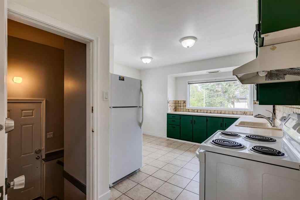 MLS® A2254490 - 2614 1 Avenue NW in West Hillhurst Calgary, Residential