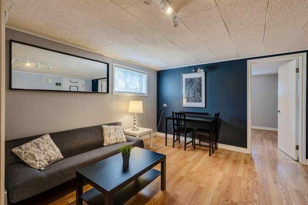 MLS® A2254490 - 2614 1 Avenue NW in West Hillhurst Calgary, Residential