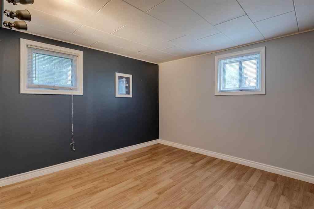 MLS® A2254490 - 2614 1 Avenue NW in West Hillhurst Calgary, Residential