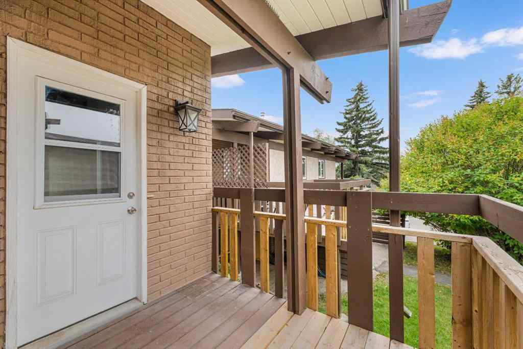 MLS® A2254491 - 2351 50 Street NE in Rundle Calgary, Residential