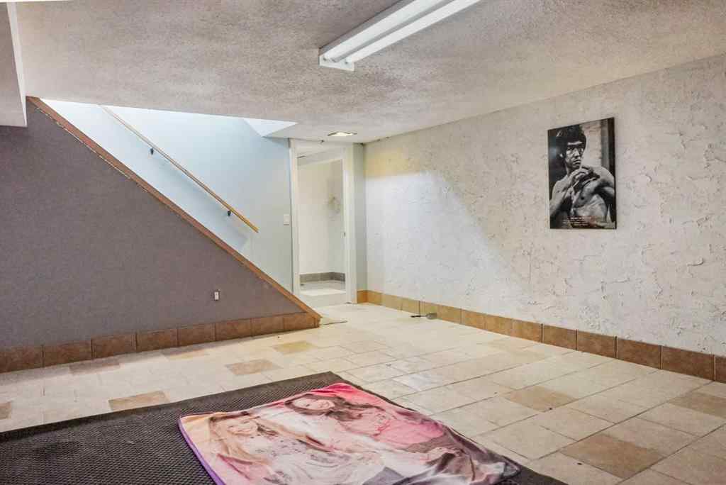 MLS® A2254495 - 255 11 Street Street  in Dunmore Industrial Dunmore, Residential