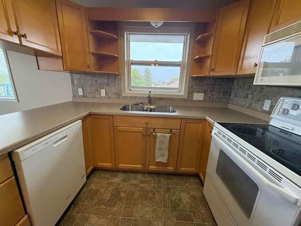 MLS® A2254499 - Unit #302 848 4 Avenue  in Wainwright Wainwright, Residential
