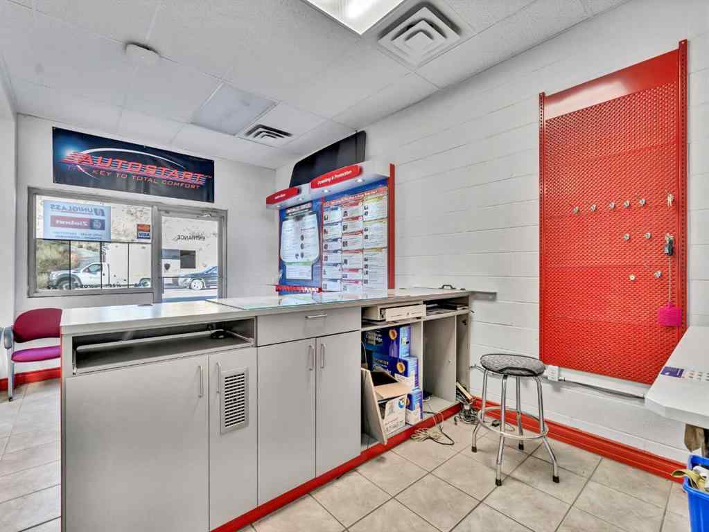 MLS® A2254500 - 1137 & 1139 Kingsway Avenue SE in River Flats Medicine Hat, Commercial