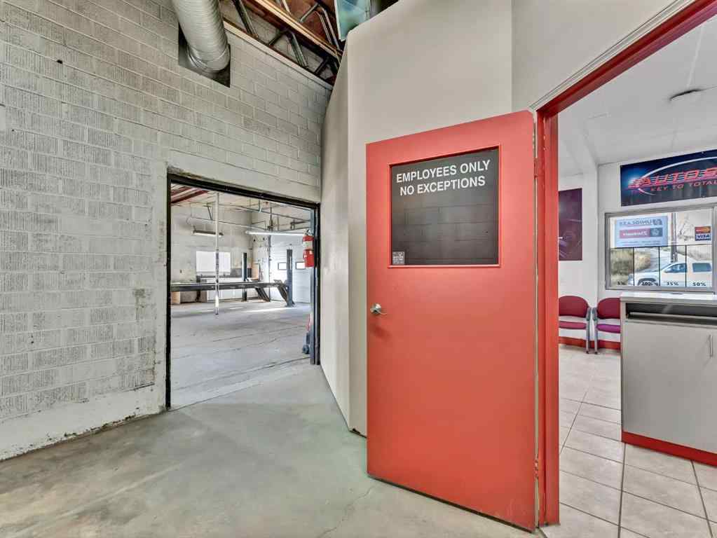 MLS® A2254500 - 1137 & 1139 Kingsway Avenue SE in River Flats Medicine Hat, Commercial