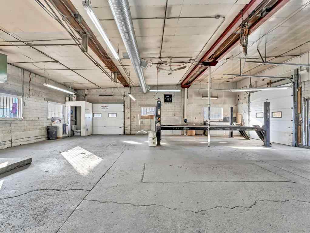 MLS® A2254500 - 1137 & 1139 Kingsway Avenue SE in River Flats Medicine Hat, Commercial