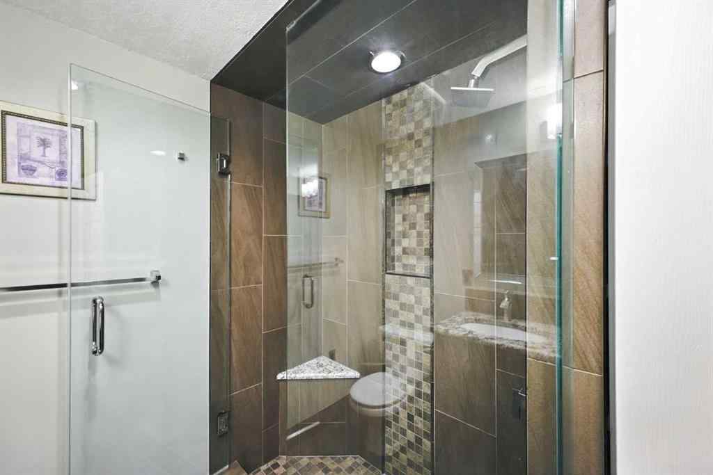MLS® A2254503 - 141 Edgeview Road NW in Edgemont Calgary, Residential