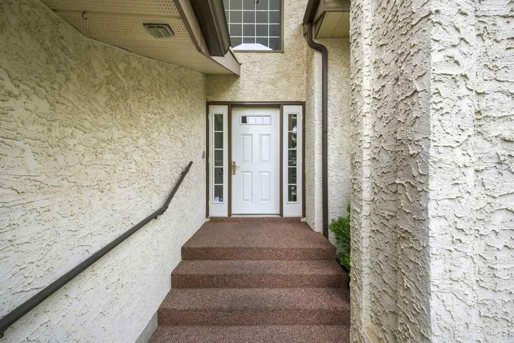 MLS® A2254503 - 141 Edgeview Road NW in Edgemont Calgary, Residential