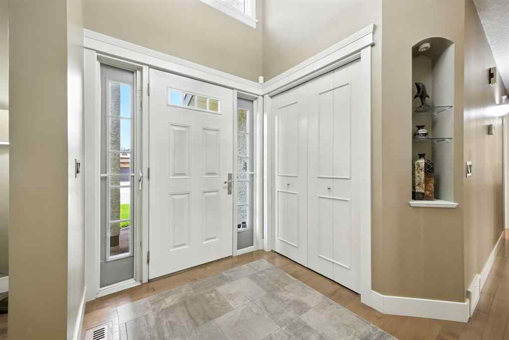 MLS® A2254503 - 141 Edgeview Road NW in Edgemont Calgary, Residential