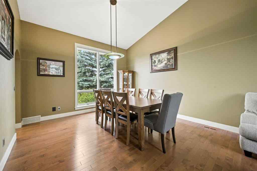 MLS® A2254503 - 141 Edgeview Road NW in Edgemont Calgary, Residential