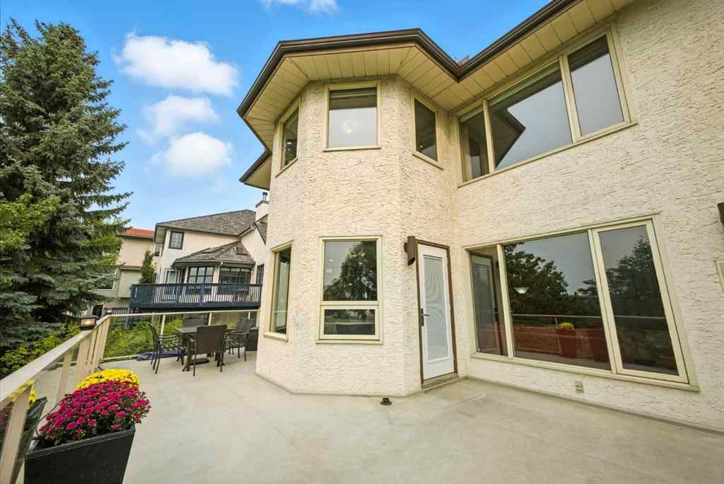 MLS® A2254503 - 141 Edgeview Road NW in Edgemont Calgary, Residential