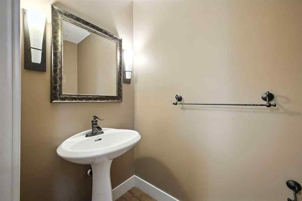 MLS® A2254503 - 141 Edgeview Road NW in Edgemont Calgary, Residential