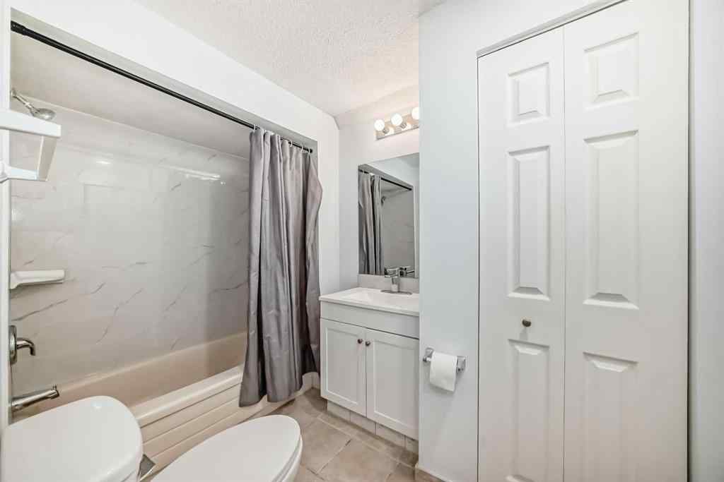 MLS® A2254506 - 81 Bearberry Close NW in Beddington Heights Calgary, Residential