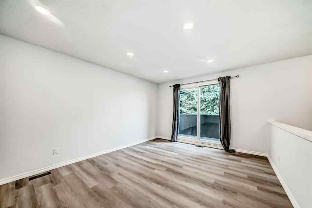 MLS® A2254506 - 81 Bearberry Close NW in Beddington Heights Calgary, Residential