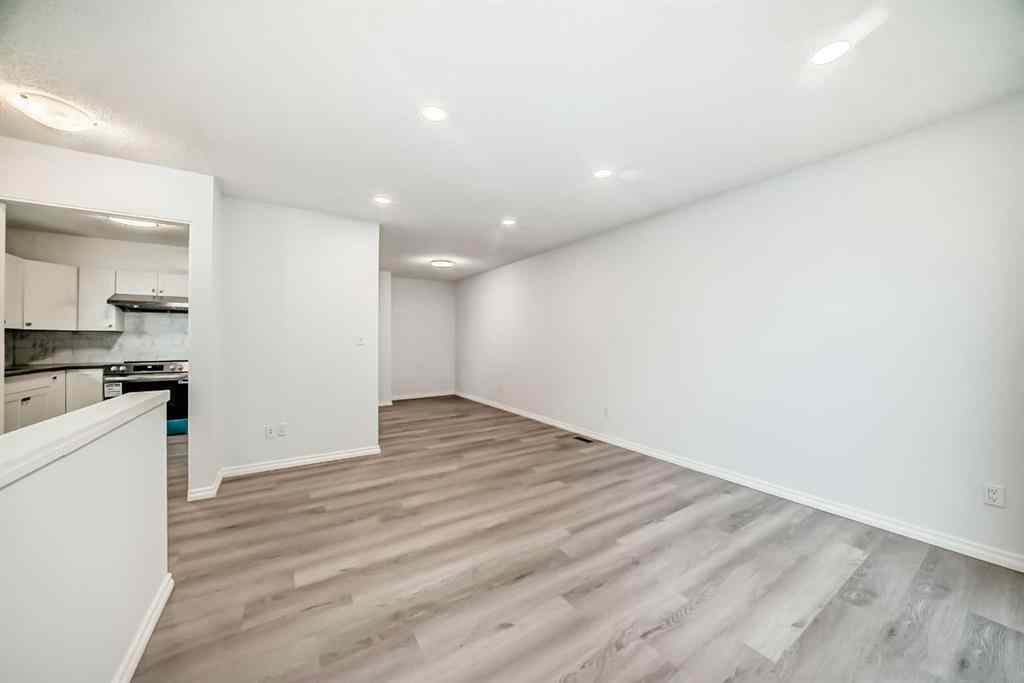 MLS® A2254506 - 81 Bearberry Close NW in Beddington Heights Calgary, Residential